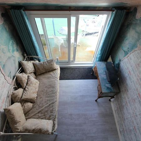 Unique, Loft-Style Apartment With Fantastic Brighton Marina Views 外观 照片
